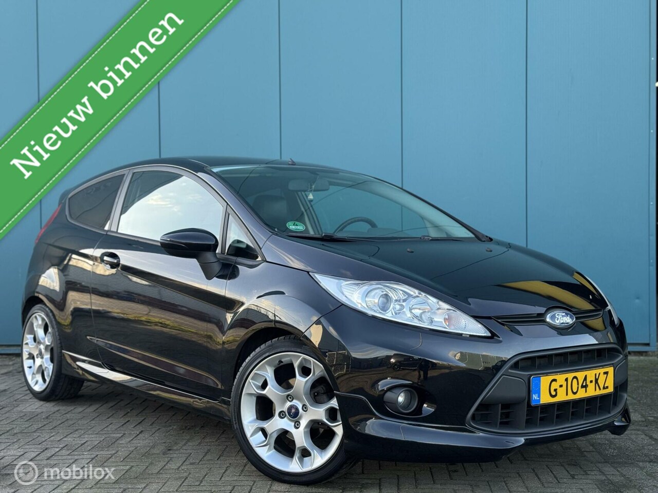 Ford Fiesta - 1.6 Ghia Sport Pakket Airco Leer Stoelverwarming - AutoWereld.nl