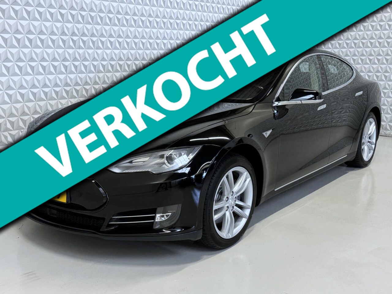 Tesla Model S - 85 Free supercharging / Autopilot MARGE (2014) - AutoWereld.nl