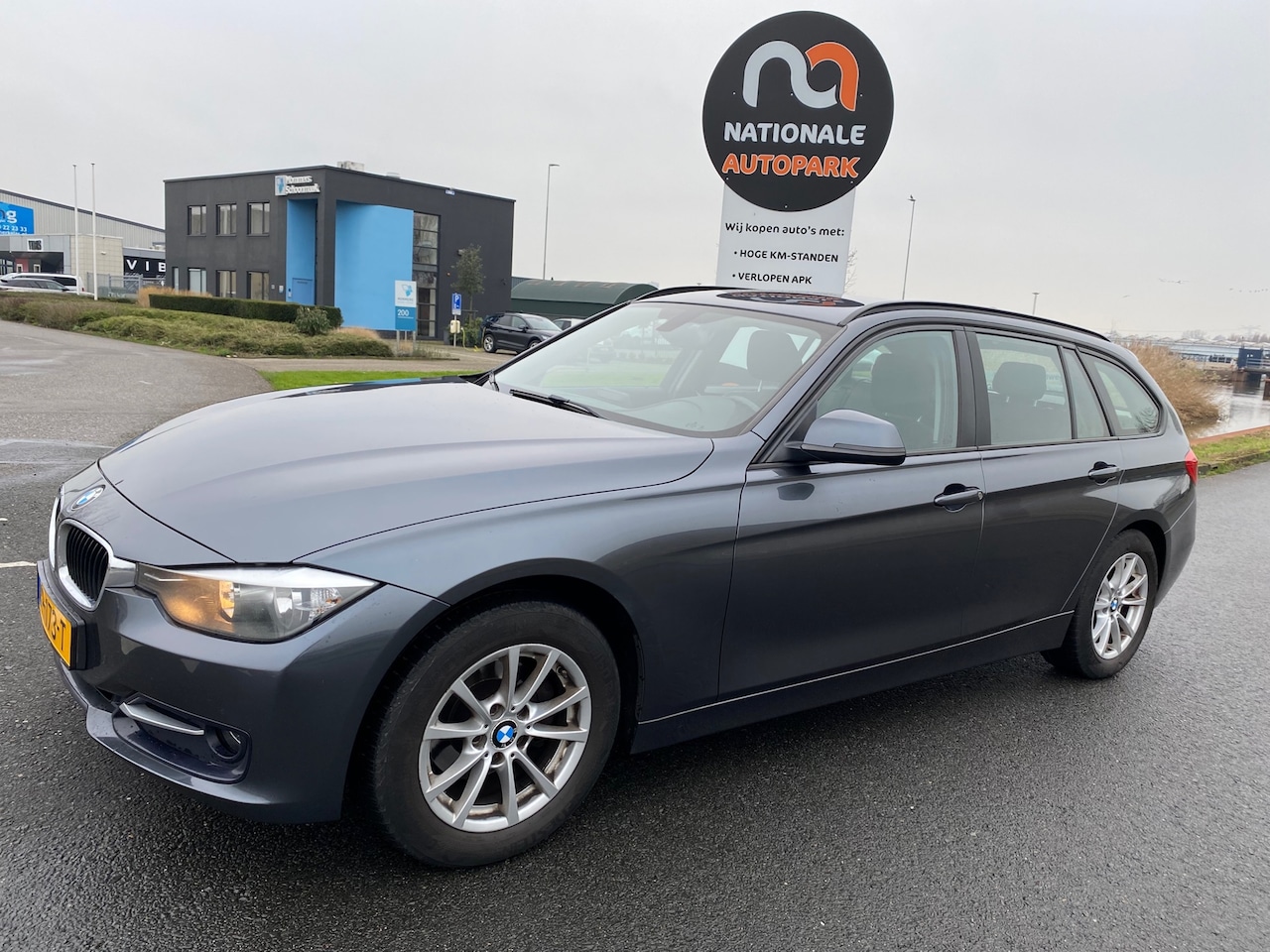 BMW 3-serie Touring - 2015 * 318d Executive * NAVI * EURO 6 - AutoWereld.nl