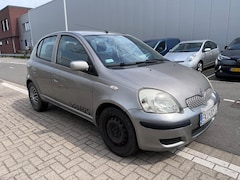 Toyota Yaris - 1.0 VVT-i Sol 5drs +31641468730