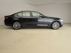 BMW 5-serie - 530e iPerformance High Executive Dealer OH, HUD, Keyless, Soft close