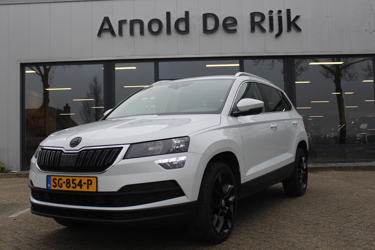 Skoda Karoq - 1.5 TSI ACT Ambition Business 1.5 TSI ACT Ambition Business - AutoWereld.nl