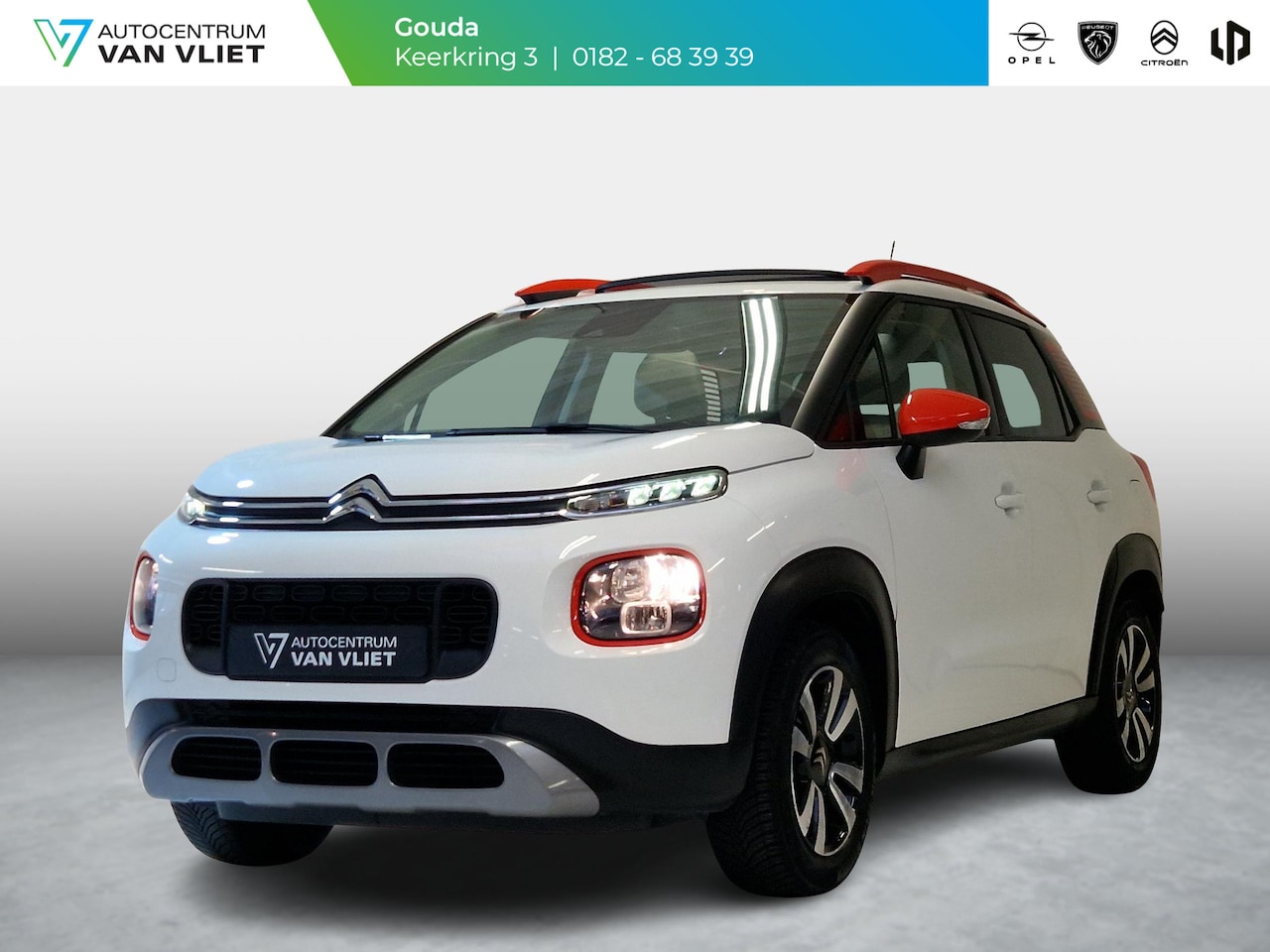 Citroën C3 Aircross - 1.2 PureTech S&S Shine 130 PK | Automaat | Trekhaak | Elektrisch dakraam | Head Up Display - AutoWereld.nl