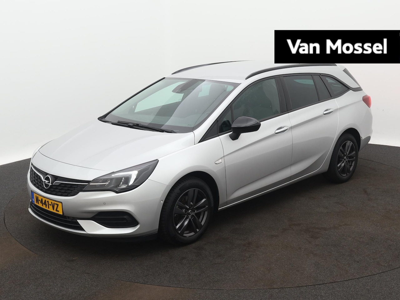 Opel Astra Sports Tourer - 1.2 Design & Tech | Camera | Parkeersensoren | Climate control - AutoWereld.nl