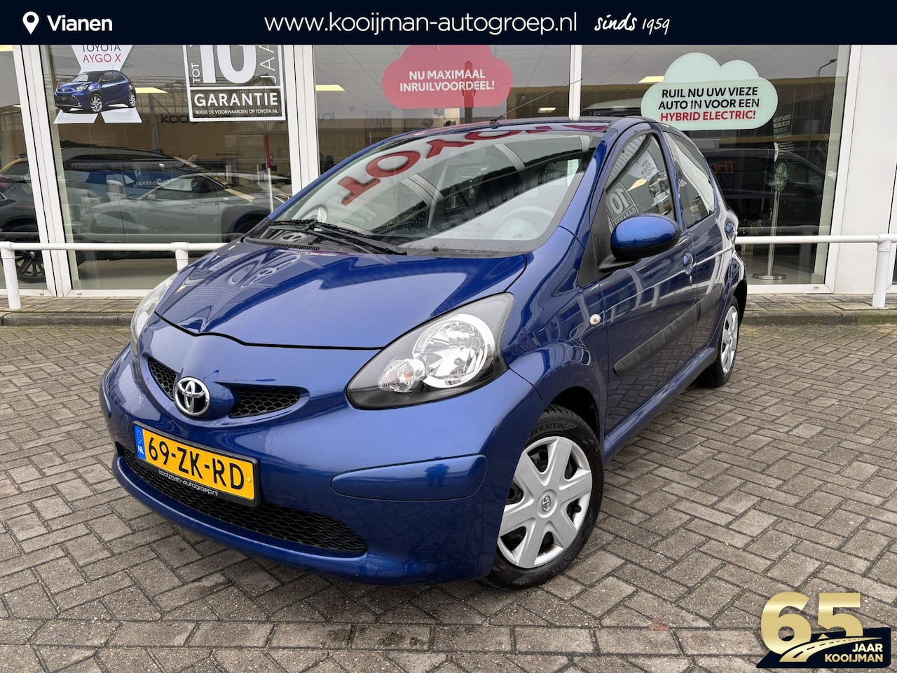 Toyota Aygo - 1.0-12V + Met centrale vergrendeling, elektrische ramen, NIEUWE KOPPELING! - AutoWereld.nl