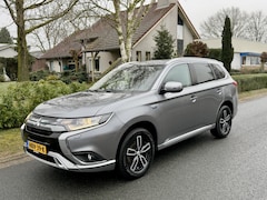 Mitsubishi Outlander - 2.4 PHEV Intense 240PK Trekhaak•Leder•Navigatie