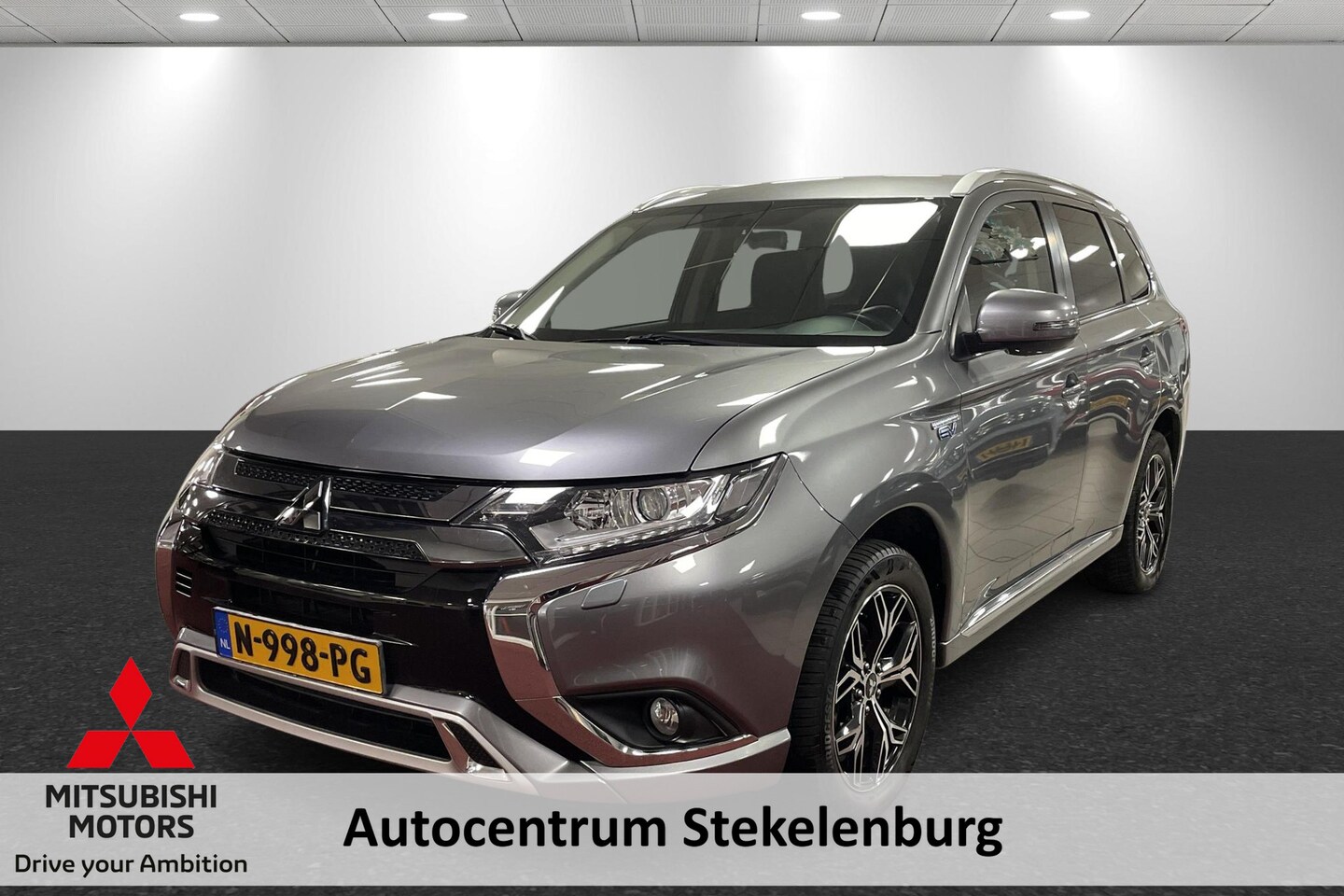 Mitsubishi Outlander - 2.4 PHEV Trekhaak, 18" lichtmetaal, parkeersensor voor en achter,NAP - AutoWereld.nl