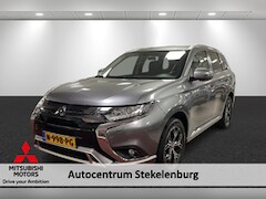 Mitsubishi Outlander - 2.4 PHEV Trekhaak, 18" lichtmetaal, parkeersensor voor en achter, NAP