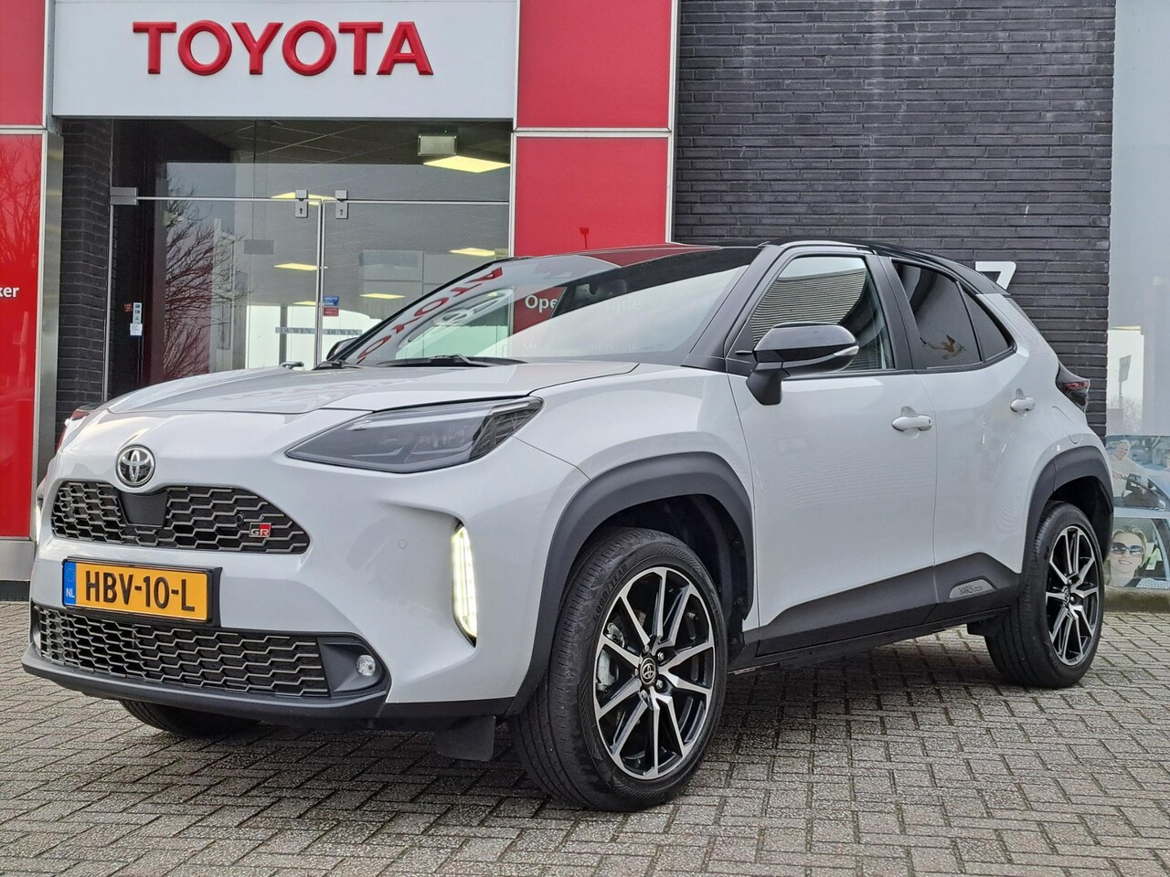 Toyota Yaris Cross - 1.5 Hybrid GR Sport 1.5 Hybrid GR Sport - AutoWereld.nl