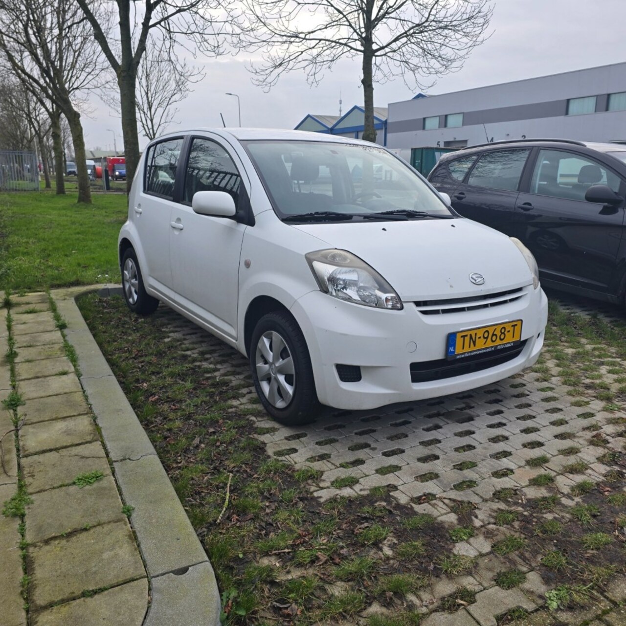 Daihatsu Sirion - 1.0 uitvoering met 5 deuren - AutoWereld.nl