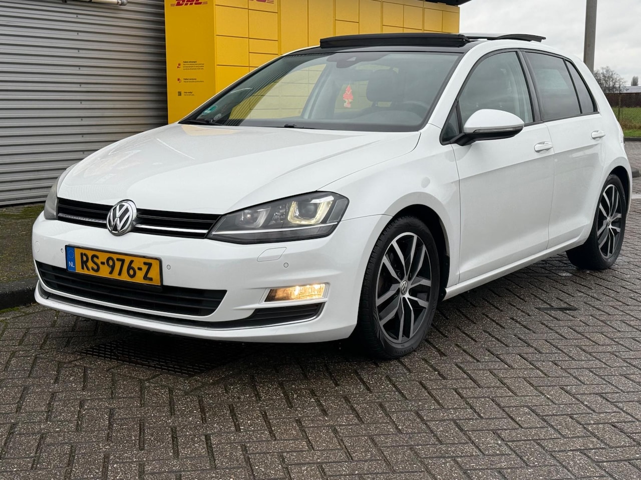 Volkswagen Golf - 1.4 TSI Highline Bj 2017 Panoramadak Xenon LED Leer Navi Pdc - AutoWereld.nl