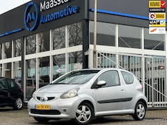 Toyota Aygo - 1.0-12V Sport Inruilauto Gebruikt Gaat zo mee