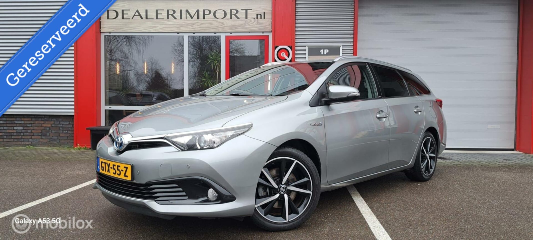 Toyota Auris Touring Sports - 1.8 Hybrid Edition S+ / ECC / NAVI / Cruisecontrol - AutoWereld.nl