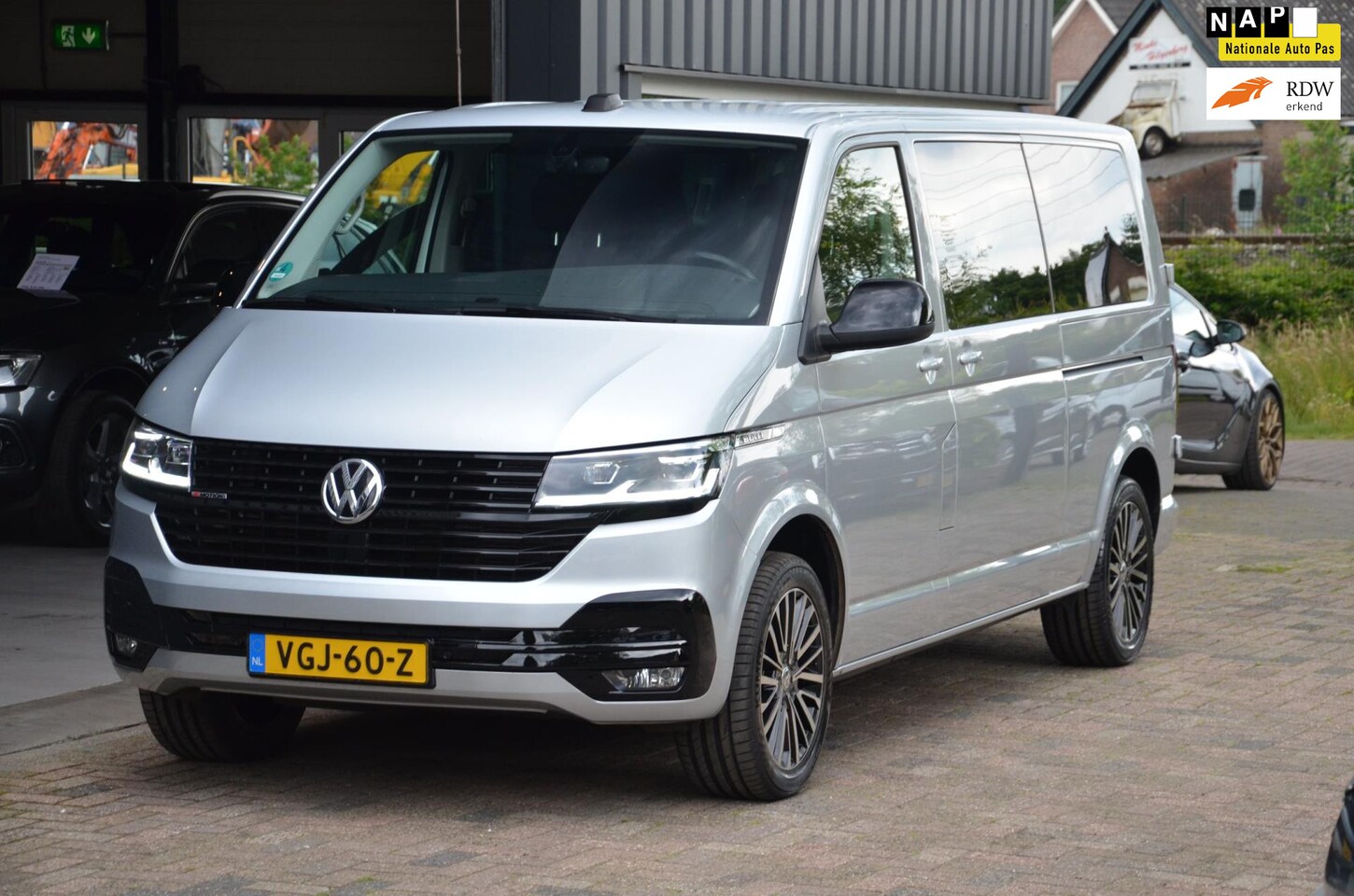 Volkswagen Transporter - 4Motion Verlengd Dubbele Cabine2.0TDI|Bulli|1E EIGENAAR|VIRTUAL DASH - AutoWereld.nl