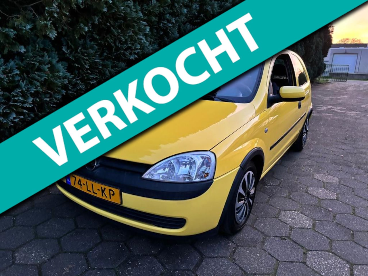 Opel Corsa - 1.2 Comfort - Airco - AutoWereld.nl