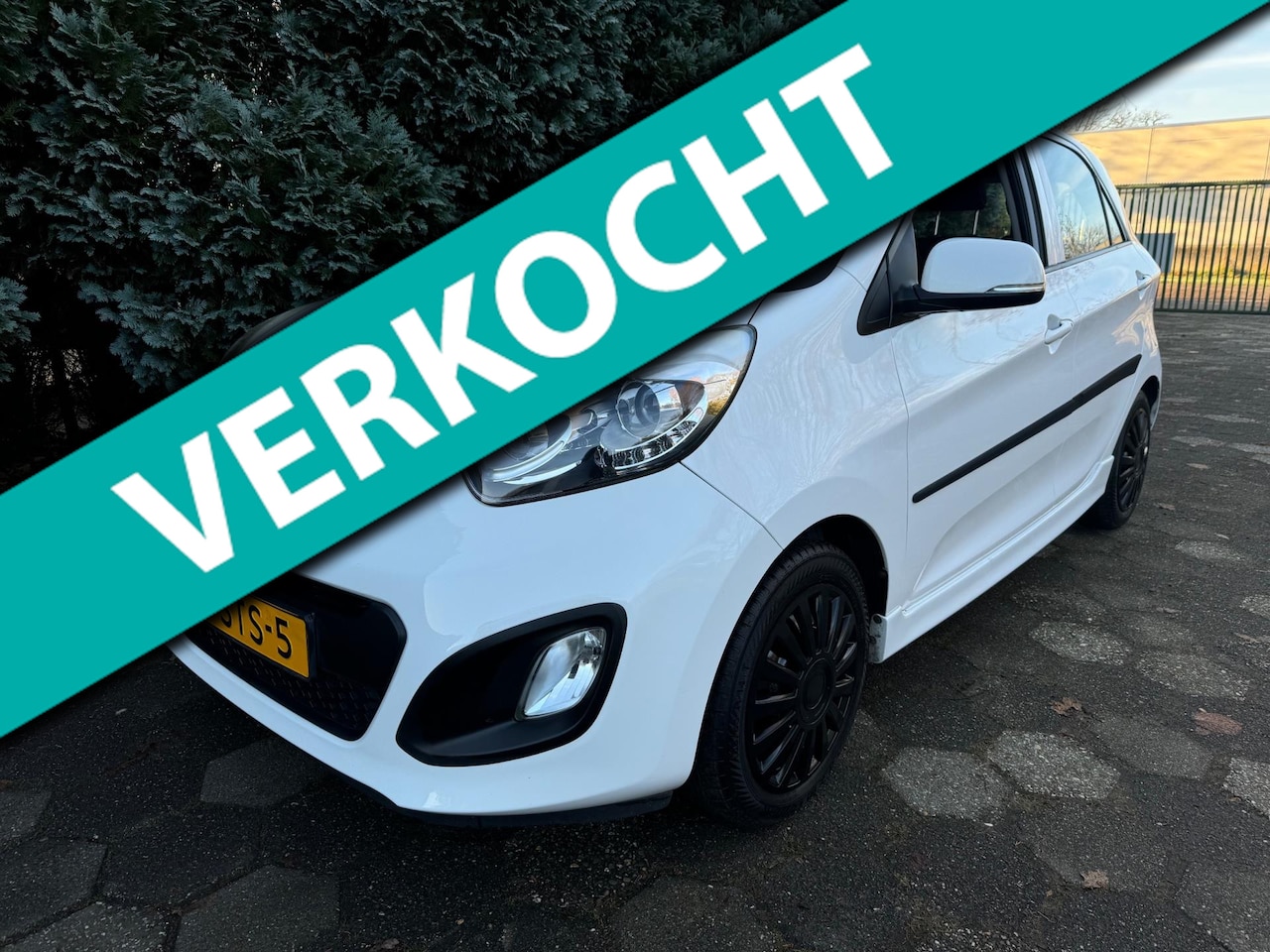 Kia Picanto - 1.0 CVVT Comfort Pack 1.0 CVVT Comfort Pack - AutoWereld.nl