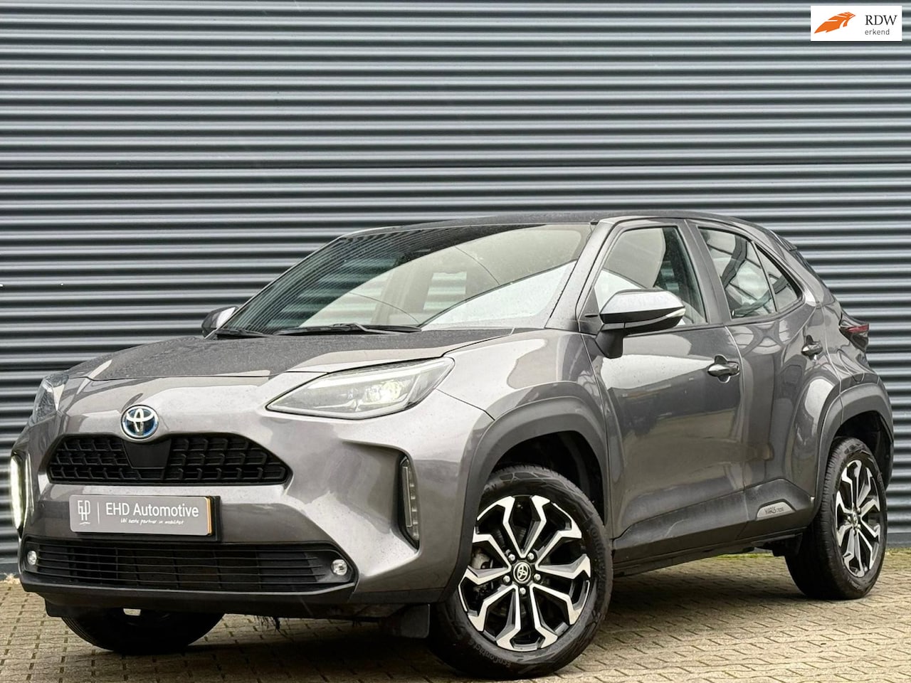 Toyota Yaris Cross - 1.5 Hybrid Active | Navi | Carplay | LED | Fabrieksgarantie - AutoWereld.nl