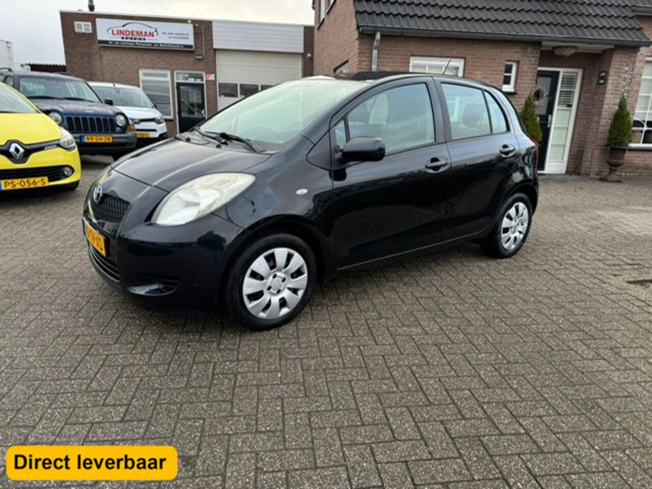 Toyota Yaris - 1.3 VVTi Sol 5- deurs Airconditioning - AutoWereld.nl