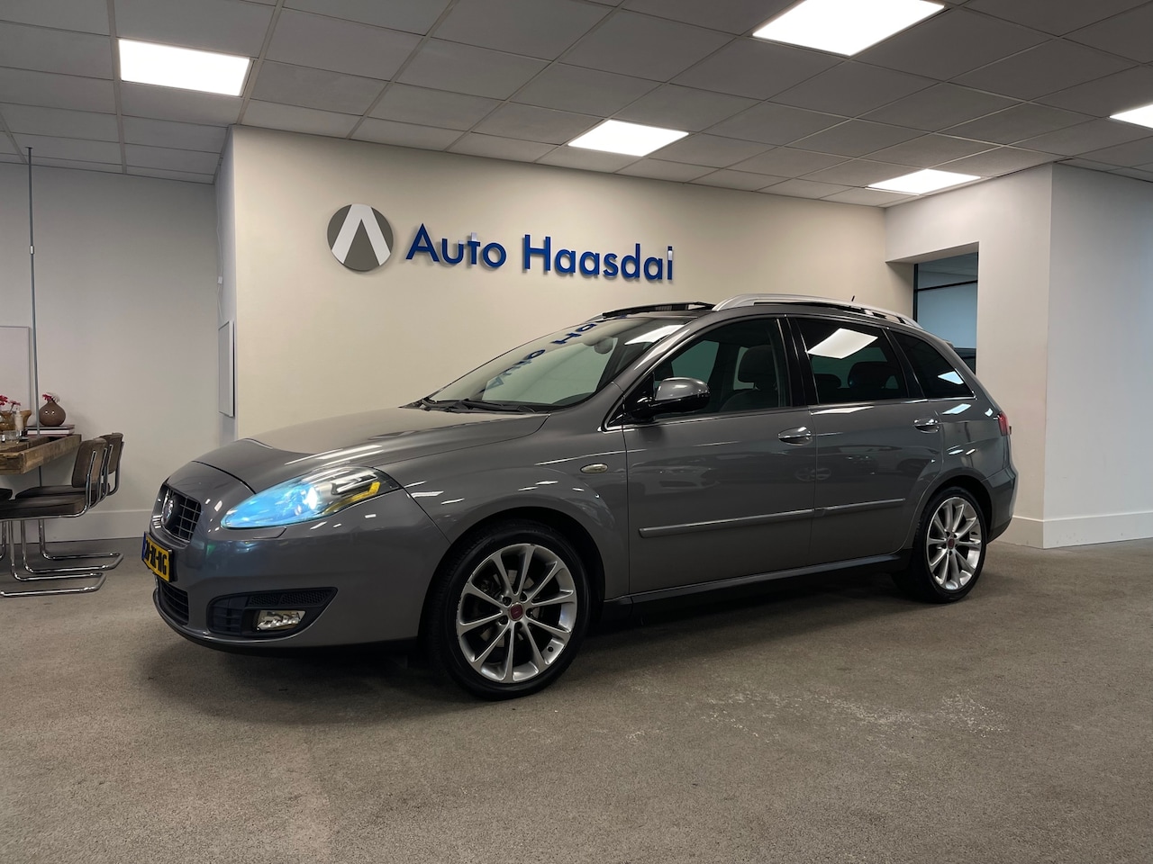 Fiat Croma - 2.2 16V Premium|FULL OPTIONS|PANO|AUTOMAAT|XENON - AutoWereld.nl