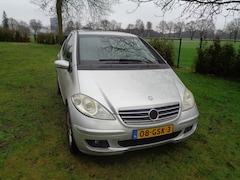 Mercedes-Benz A-klasse - 170 Classic schade aan achter bumper