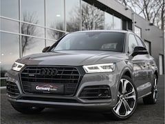 Audi Q5 - 50TFSI E 300pk Quattro S-Line Black Optic Luchtv Pano Keyless Camera Tr.Haak 21-Inch M-Led