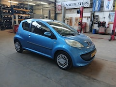 Peugeot 107 - 1.0-12V XR