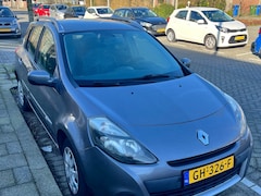 Renault Clio Estate - 1.2-16V Collection