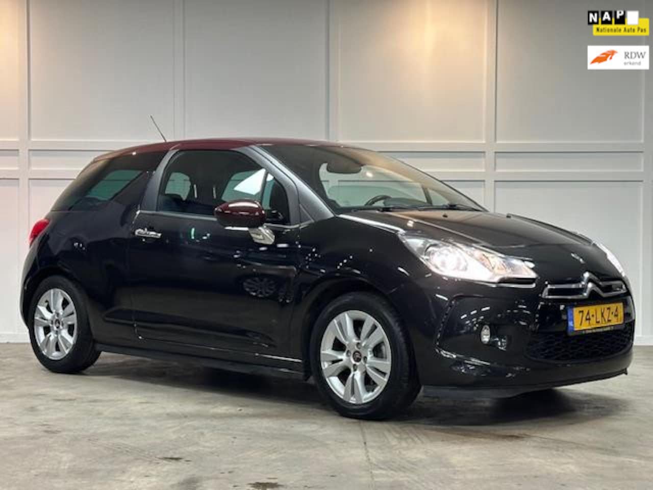 Citroën DS3 - 1.6 Vti So Chic / 2010 / Navi / Cruise / Leer / - AutoWereld.nl