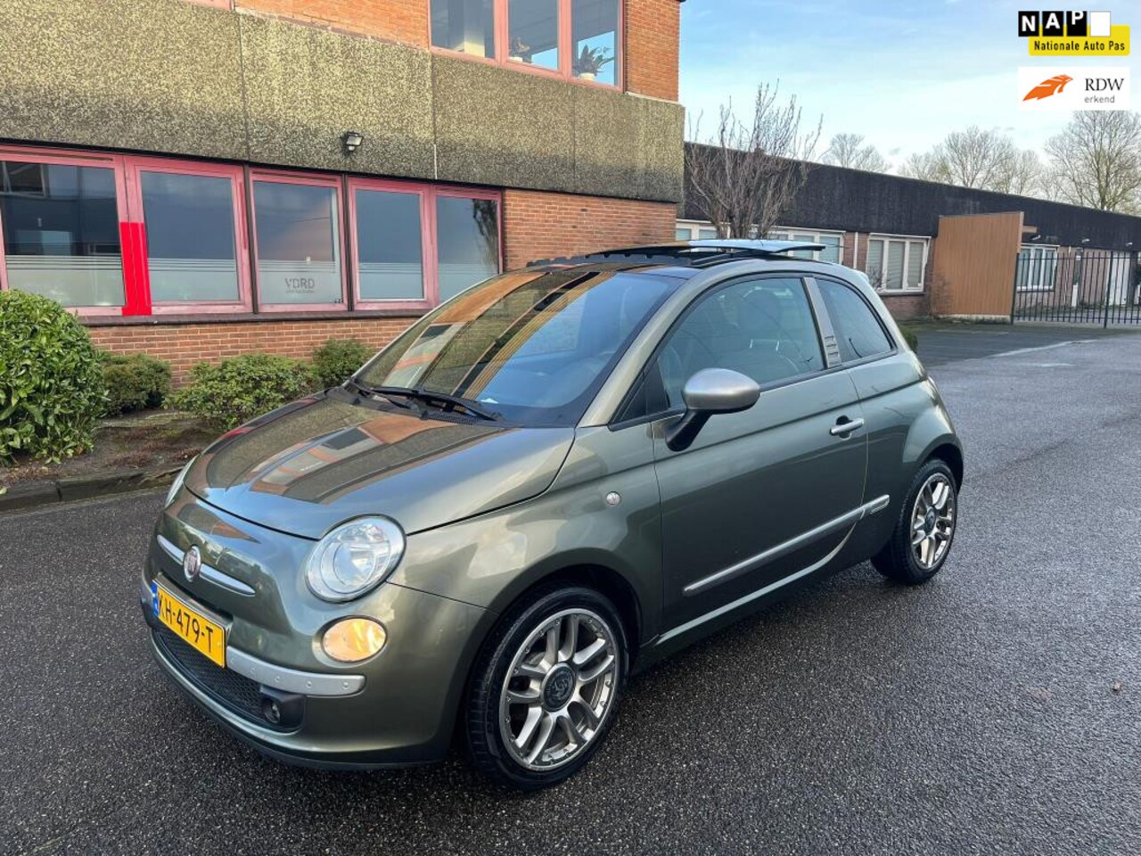 Fiat 500 - 1.2 Naked Diesel uitvoering 16"LM Pano Boekjes - AutoWereld.nl