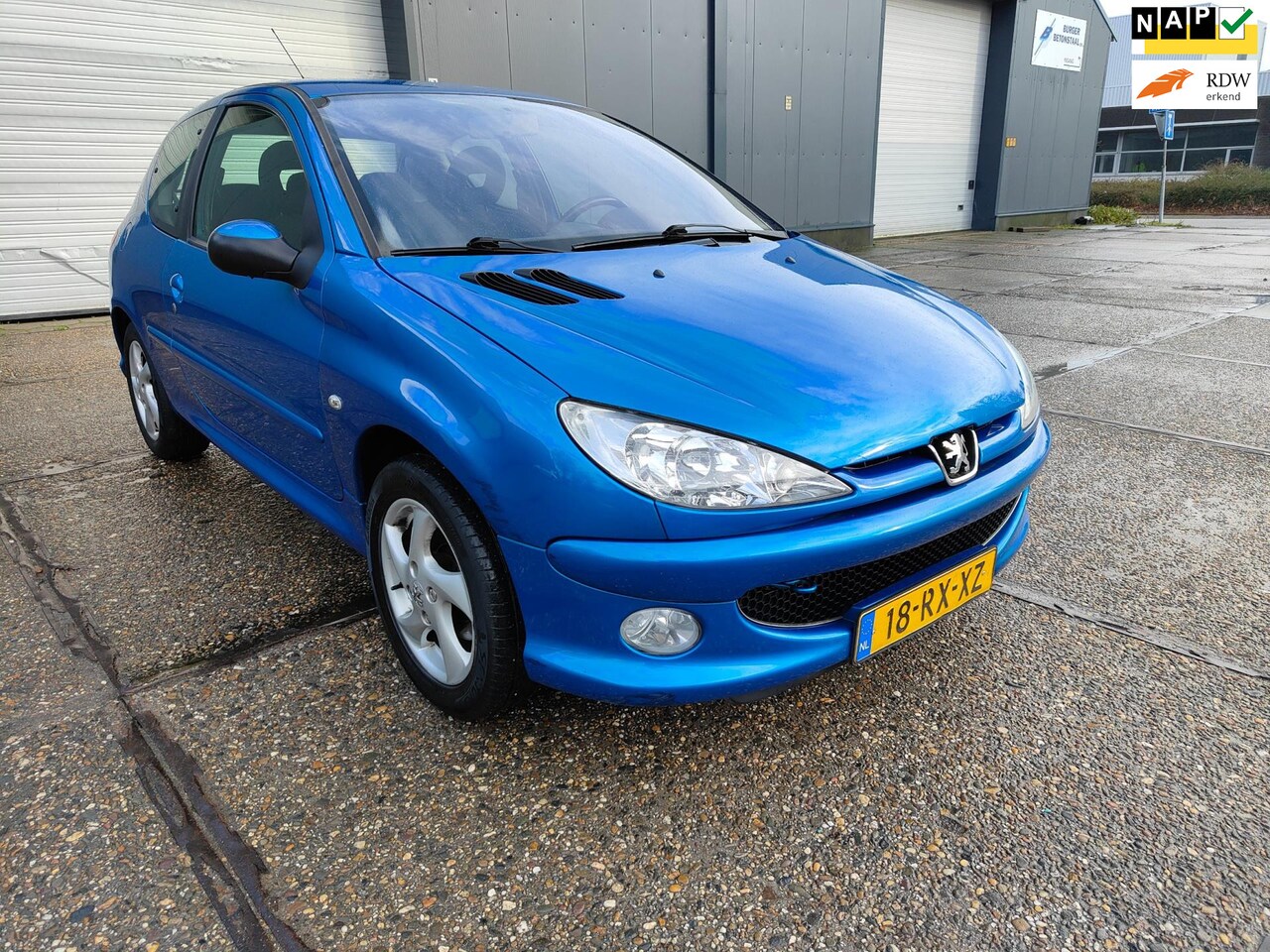 Peugeot 206 - 1.6-16V XS 1.6-16V XS - AutoWereld.nl