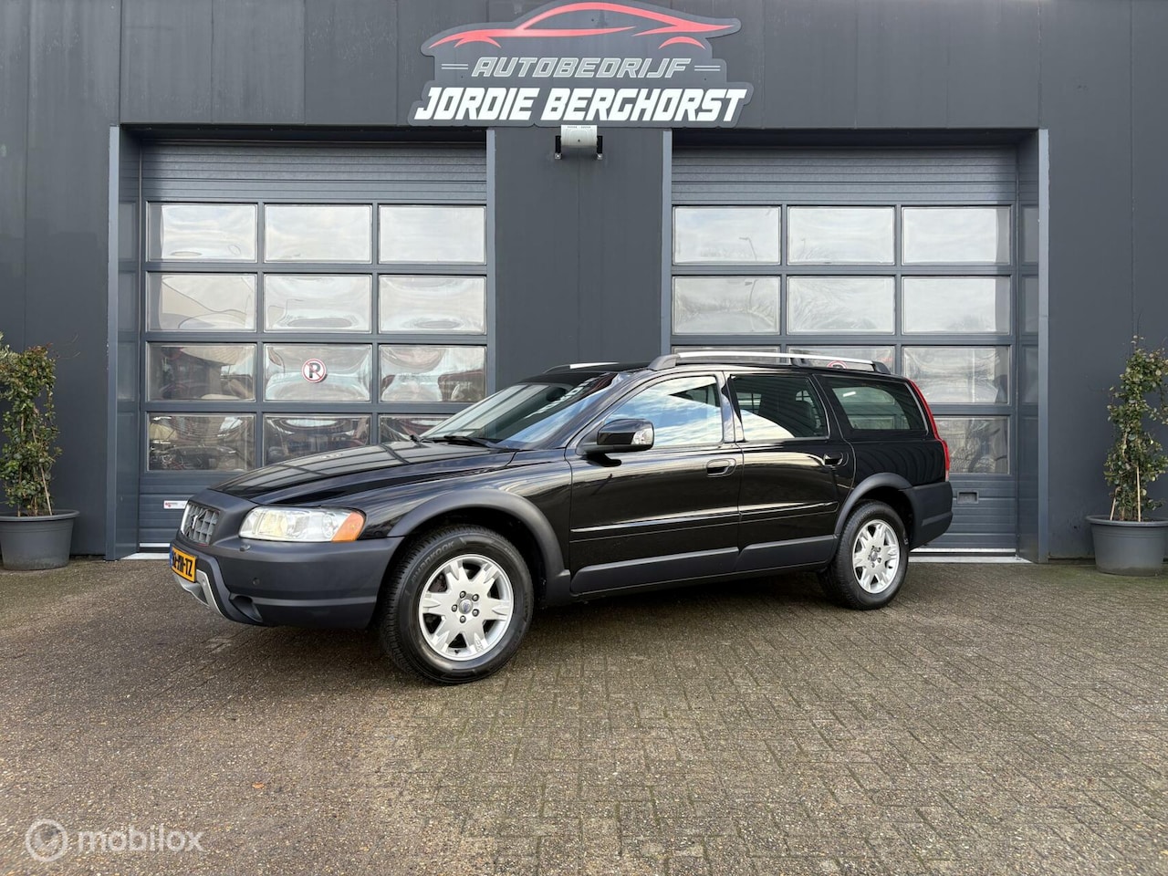 Volvo XC70 - 2.5 T Summum Automaat! - AutoWereld.nl