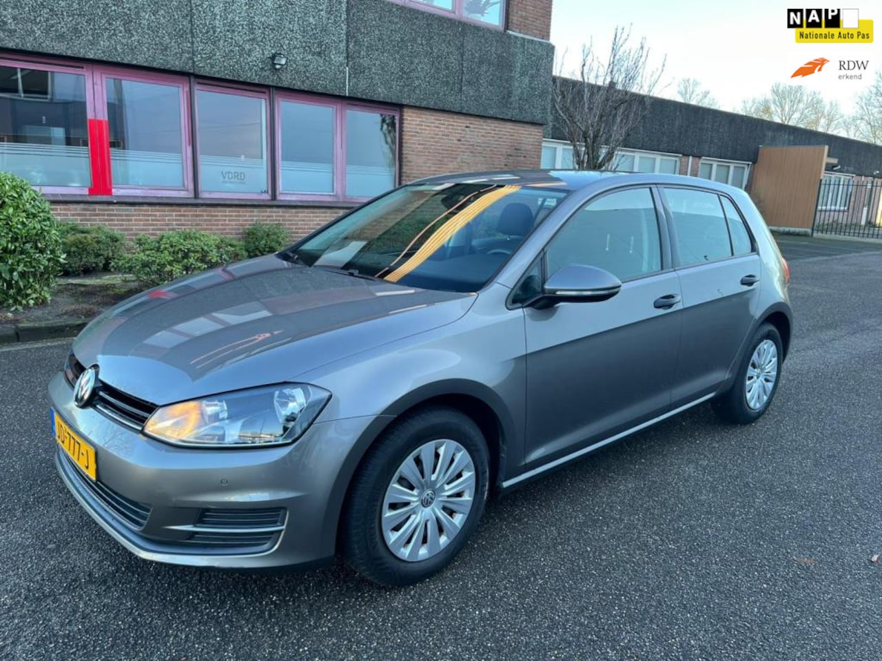 Volkswagen Golf - 1.2 TSI Easyline Parkeersensoren Boekjes - AutoWereld.nl