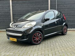 Peugeot 107 - 1.0-12V Urban Move AIRCO / CV afst. / 106.965 km NAP NED.AUTO