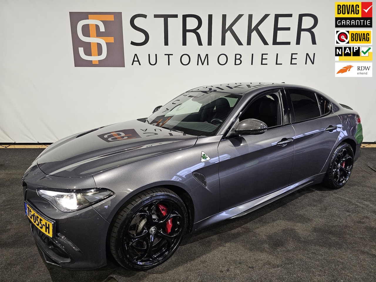 Alfa Romeo Giulia - 2.9 V6 Quadrifoglio 2.9 V6 Quadrifoglio - AutoWereld.nl