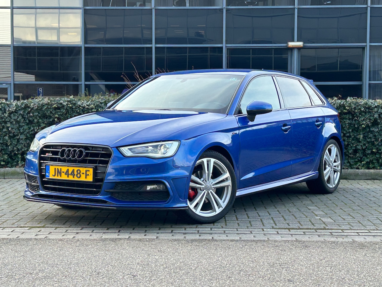 Audi A3 Sportback - 1.4 TFSI CoD Adrenalin Sport | Gechipt | Custom uitlaatsysteem | - AutoWereld.nl