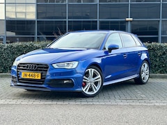 Audi A3 Sportback - 1.4 TFSI CoD Adrenalin Sport | Gechipt | Custom uitlaatsysteem |