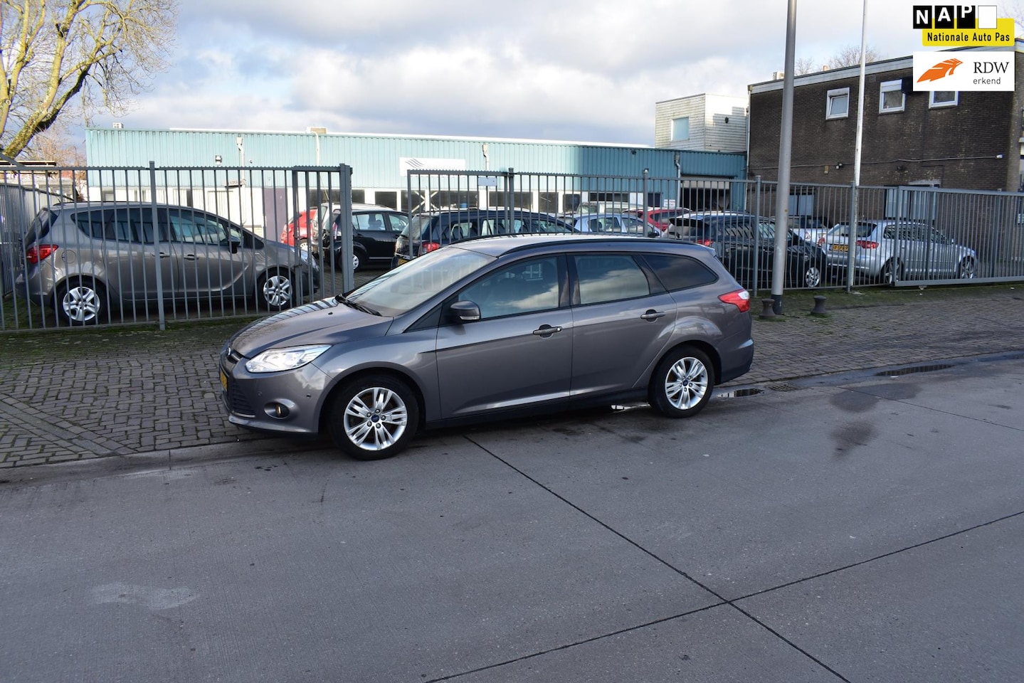 Ford Focus Wagon - 1.6 TI-VCT Titanium 1.6 TI-VCT Titanium - AutoWereld.nl