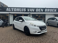 Peugeot 208 - 1.2 VTi Access 82Pk 1e Eigen Airco Led Cruise Ctr Pdc Bluetooth