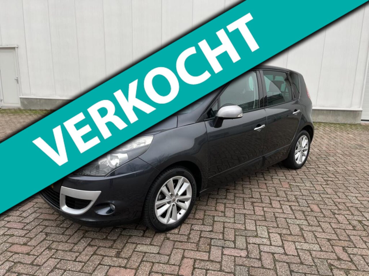 Renault Scénic - 1.4 TCE Celsium trekhaak navigatie 1e eigenaar - AutoWereld.nl