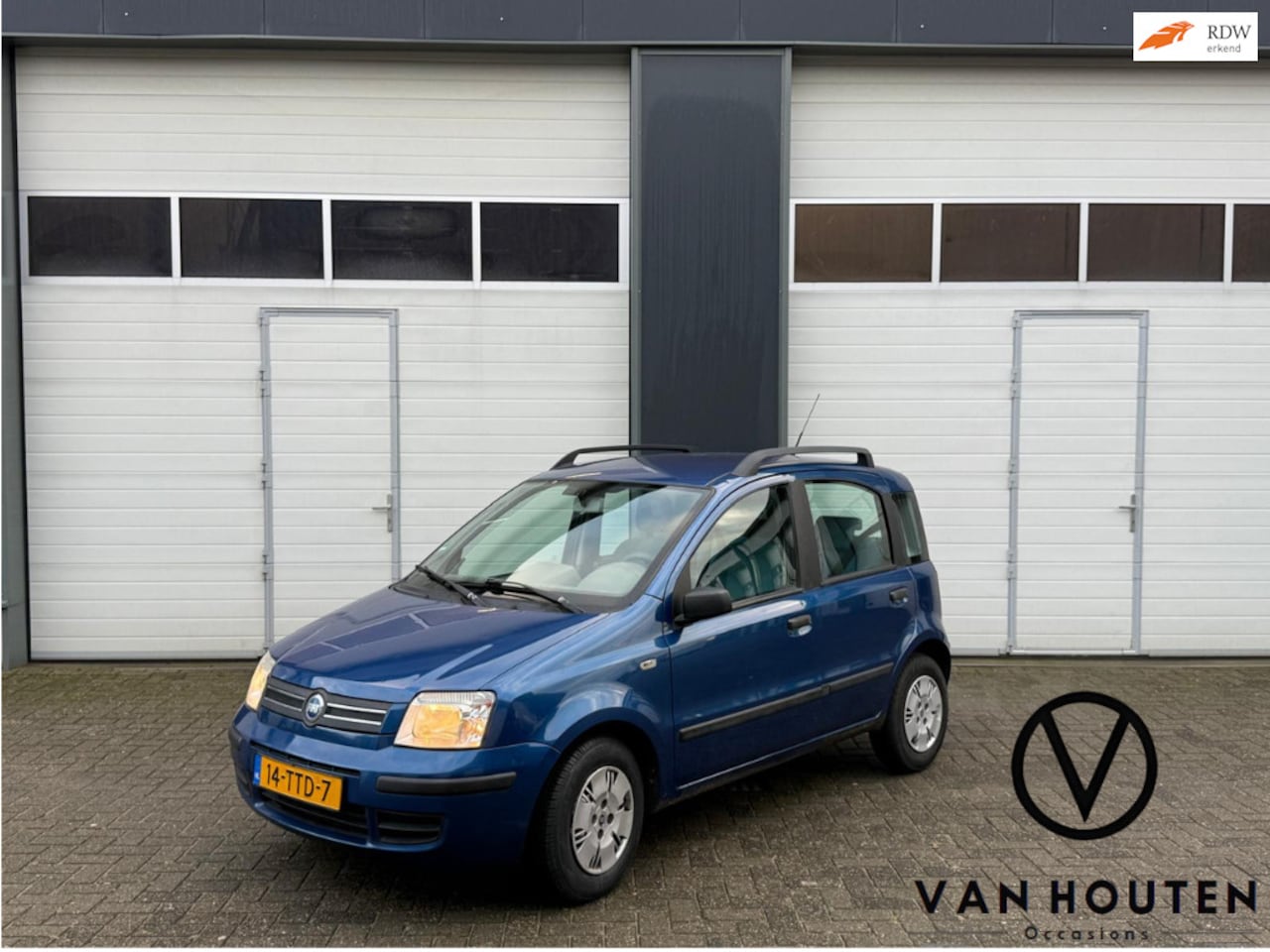 Fiat Panda - 1.2 Dynamic - Donkerblauw | Nieuwe APK! | Airco | Elek. Ramen | Groot onderhoud gehad! - AutoWereld.nl