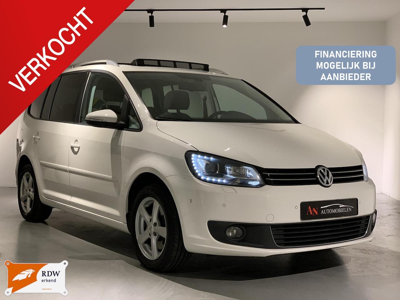 Volkswagen Touran - 1.4 TSI High line 7p. Full option Pano - AutoWereld.nl