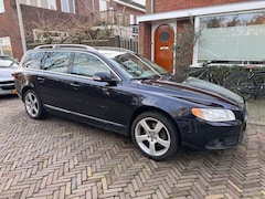 Volvo V70 - 2.5FT Summum Youngtimer, Standkachel, Keyless, R-design verwarmde sportstoelen, stoelverwarming V+A