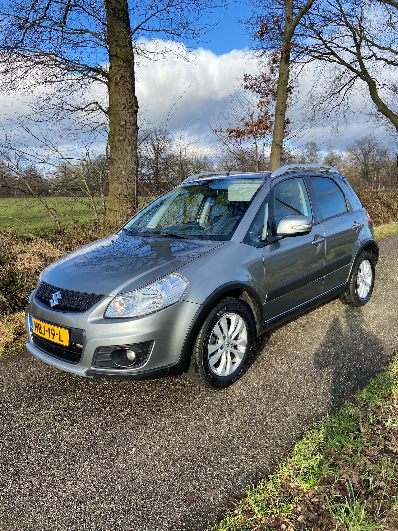 Suzuki SX4 - 1.6 Exclusive 1e eigenaar. Volledig dealer onderhouden. Zorgeloos rijden. Hoge instap. - AutoWereld.nl