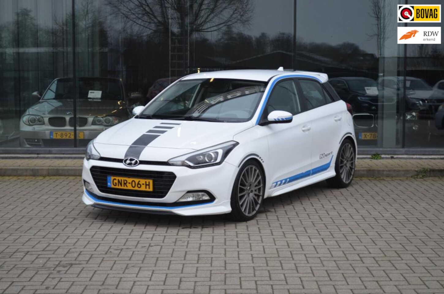 Hyundai i20 - 1.0 T-GDI Premium | Stoelverwarming | Stuurverwarming | Cruise controle | Bluetooth - AutoWereld.nl