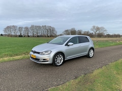 Volkswagen Golf - 1.2 TSI Highline 6 BAK  STOELVERWARMING  COMING/LEAVING HOME PRIVACY GLAS ENZ