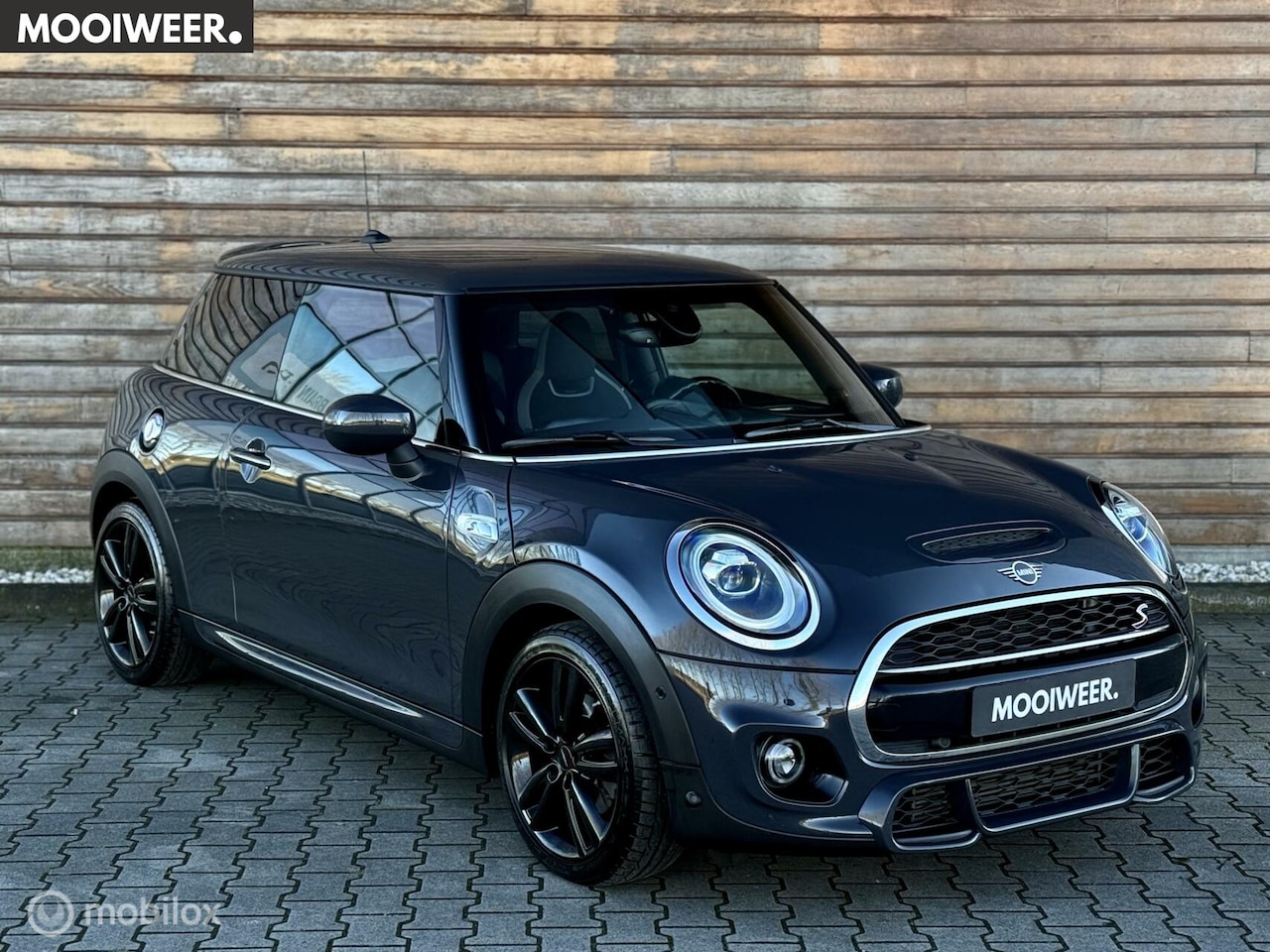 MINI Cooper S - Mini 2.0 Chili | JCW Pakket | Alcantara | HUD | H&K - AutoWereld.nl