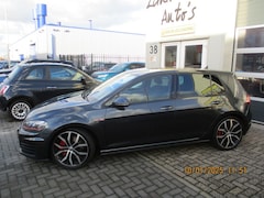 Volkswagen Golf - 2.0 GTI Performance Pano