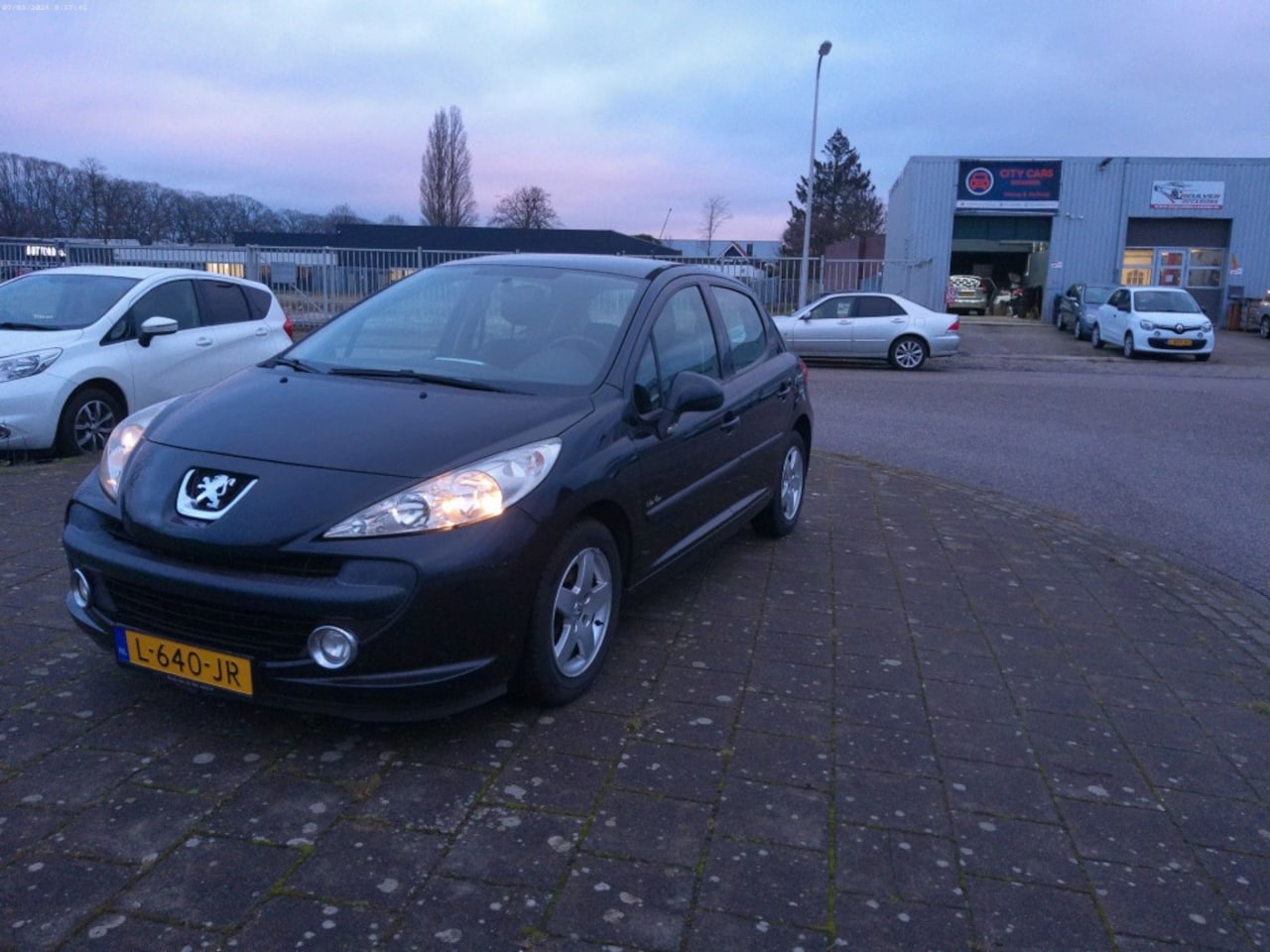 Peugeot 207 - 1.4 VTi XR 1.4 VTI XR - AutoWereld.nl