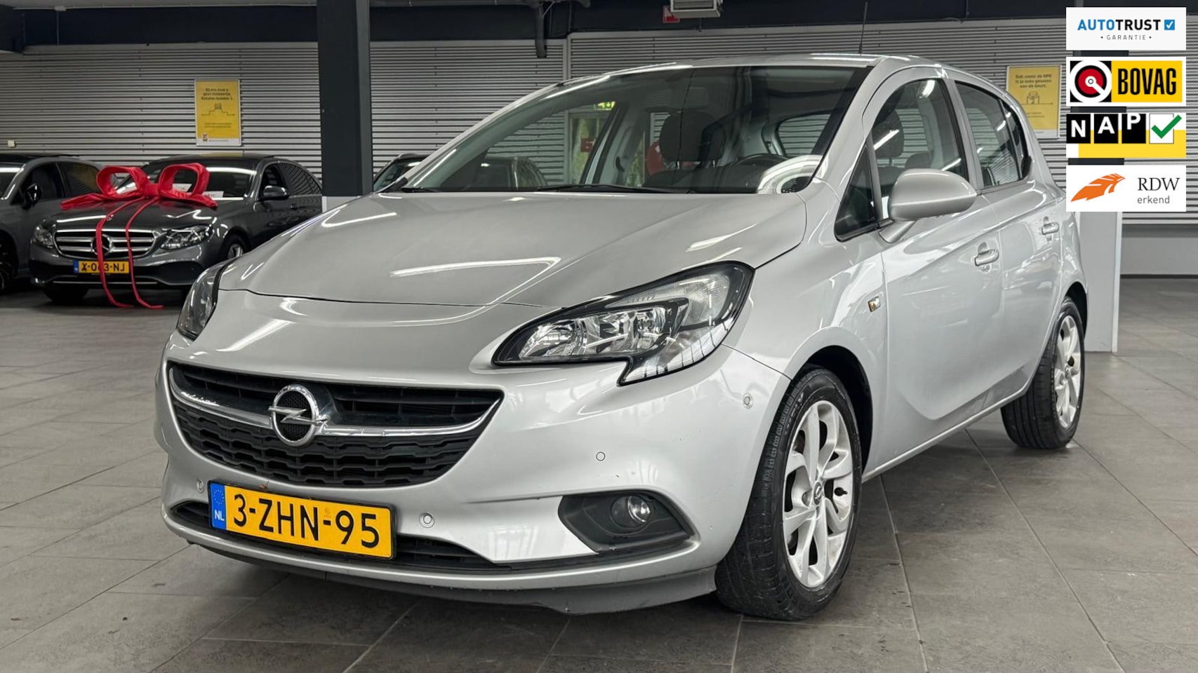 Opel Corsa - 1.0 Turbo Edition navigatie Cameras airco elektrische pakket cruise controle lm-velgen par - AutoWereld.nl