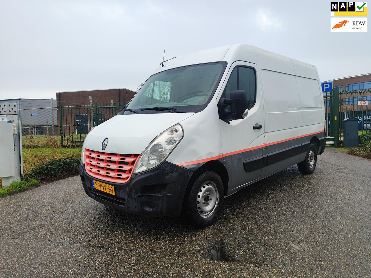 Renault Master - T35 2.3 dCi L2H2 Airco! Export!!! - AutoWereld.nl